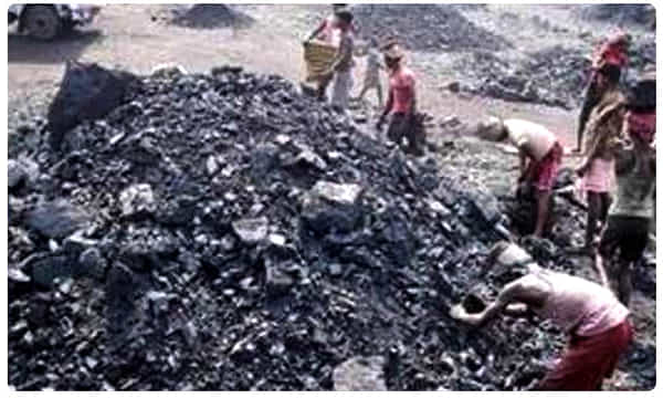పెద్దపల్లి ఓపెన్ కాస్ట్ బొగ్గు గనిలో ప్రమాదం -నలుగురు మృతి