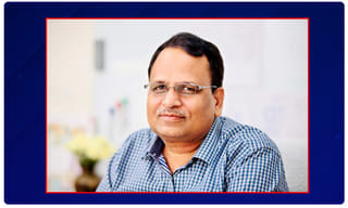 గాంధీ ఆస్పత్రిలో కరోనా కలకలం.. మరో ముగ్గురికి కోవిడ్..