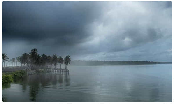 నైరుతి జోరు.. కేరళలో భారీ వర్షాలు.. తెలంగాణలో రెయిన్ అలర్ట్..
