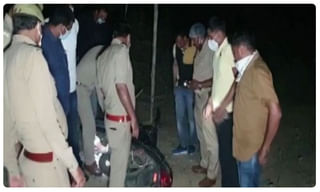 అరటి పళ్లు అమ్ముతున్న బడి పంతులు..!