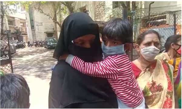 మా అక్క నుంచి ప్రాణ రక్షణ కల్పించండి..!