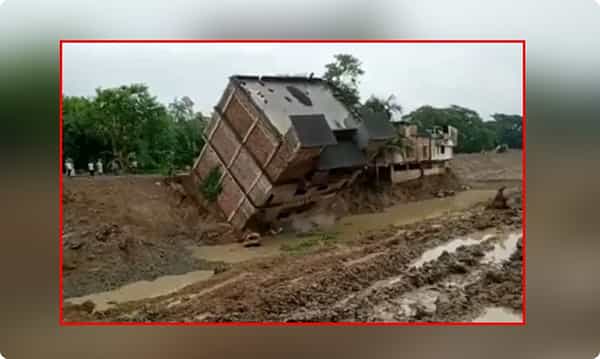 మూడంతస్తుల భవనం..పేకమేడలా కూలింది