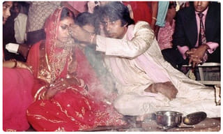 కరోనా డాక్టర్ల డ్యాన్సింగ్ బ్రేక్ ! రిలాక్సింగ్ మూడ్ !