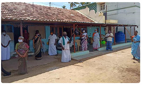 32 మంది రైతులపై కేసులు నమోదు చేసిన పోలీసులు