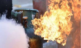 వరుడికి కరోనా.. ఆగిన పెళ్లి..!