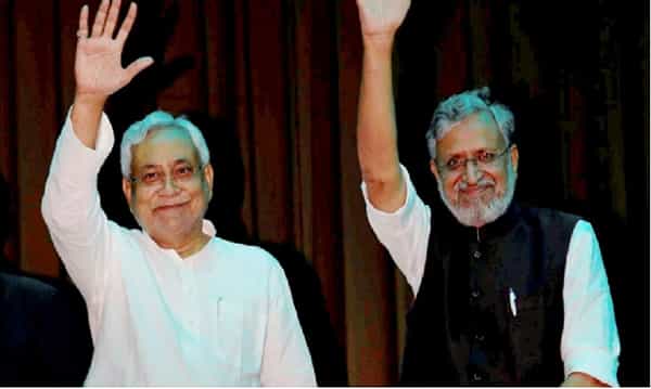 జేడీయూలోకి ఐదుగురు ఆర్జేడీ ఎమ్మెల్సీల జంప్