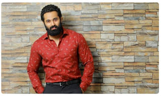 ఒకే మూవీలో రాజ‌శేఖ‌ర్ డాట‌ర్స్..!