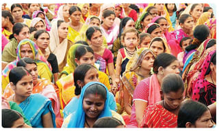 నీరు లేక చేపలు విలవిల…