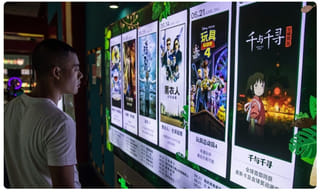 కరోనాతో ఆర్‌ఎంపీ వైద్యుడు మృతి..ఊళ్లోకి రానివ్వని గ్రామస్తులు