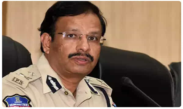 కోవిద్-19 నుంచి కోలుకున్న వారు ప్లాస్మా దానం ఇవ్వండి: సీపీ సజ్జనార్