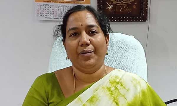 ఫీ.. జులంపై తెలంగాణ విద్యాశాఖ కొరఢా