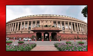 ఇదేం వింత.. పాలిస్తున్న మగ మేక