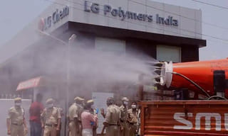 వైఎస్సార్‌ పేరు కలిసేలా.. ‘రైతు భరోసా కేంద్రాల’ పేరు మార్పు