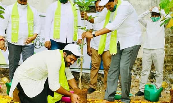 గ్రీన్ ఇండియా ఛాలెంజ్లో పాల్గొన్న హీరో శర్వానంద్