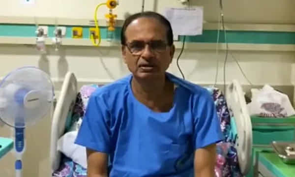 విద్యార్థులకు తీపి కబురు..వారికి ఉచితంగా ల్యాప్ట్యాప్లు