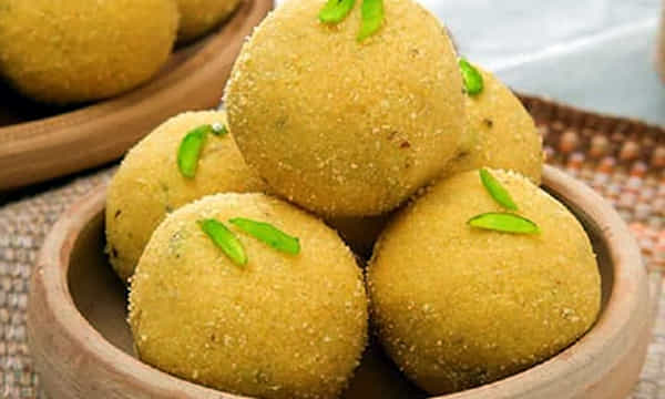 ఆగస్టు 5న.. రాయబార కార్యాలయాలకు లడ్డూలు..!