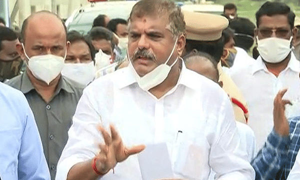సబ్బం నోరు అదుపులో పెట్టుకోవాలి : బొత్స