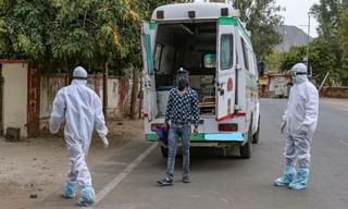 అసోంలో బర్మా పైతాన్.. వీడియో చూస్తే షాక్ తినాల్సిందే..!