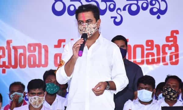 సంక్షేమం, అభివృద్ధికి సమ ప్రాధాన్యత: కేటీఆర్
