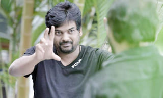 సందర్శకులను తగ్గించేందుకు ఆ తహశీల్దార్ ఏం చేశాడంటే..