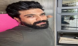 గ్రేట్ హీరో.. 200 మంది డాన్సర్లకు వరుణ్​ ఆర్థిక సాయం..