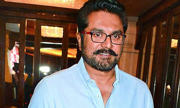 ప్రముఖ నటుడు శరత్ కుమార్కి షాక్.. ఫోన్ హ్యాక్ చేసి బెదిరింపులు..