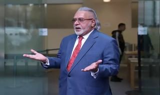 కలియుగ కర్ణుడు.. ఒక్కో ఉద్యోగికి రూ. 34 కోట్లు!