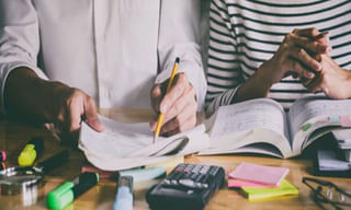 సూర్యని కావాలనే కొంతమంది టార్గెట్ చేస్తున్నారుః భార‌తీరాజా