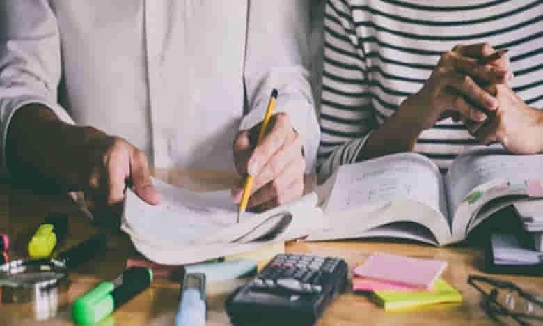 ఆ రాష్ట్రంలోని విద్యార్థులకు గుడ్న్యూస్.. 30 శాతం సిలబస్ తగ్గింపు