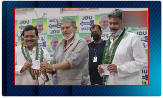 యూపీలో బస్సులో ప్రయాణిస్తున్న మహిళపై లైంగికదాడి