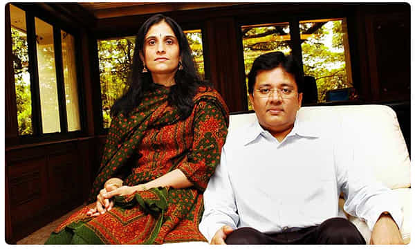 ఈ దంపతుల జీతాలు ఎంతో తెలుసా..!