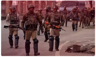 నిబంధనలకు తూట్లు పొడుస్తూ.. తెరుచుకున్న ప్రైవేటు స్కూల్