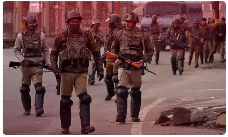 జమ్మూ కాశ్మీర్ నుంచి 10 వేల పారా మిలిటరీ దళాల ఉపసంహరణ
