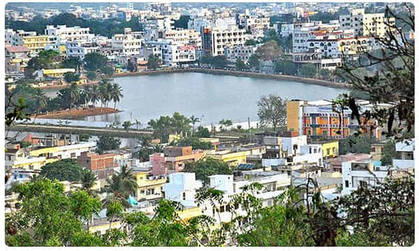 ఏపీలోని ఆ నగరంలో.. మరోసారి కఠిన లాక్డౌన్..?