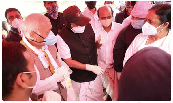 కేరళ వర్షాలు: ఇడుక్కి ప్రాంతాన్ని సందర్శించిన కేరళ గవర్నర్, సీఎం