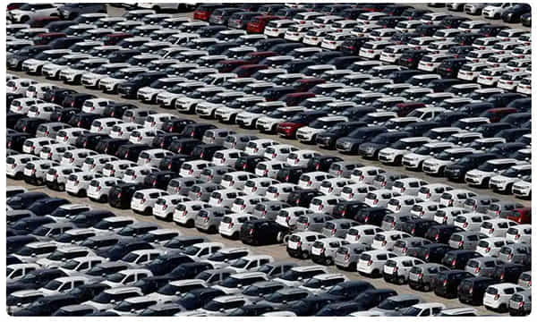 Toyota Beats Volkswagen: ప్రపంచంలోనే అత్యధిక వాహనాలు విక్రయించిన ఆటోమేకర్గా అవతరించిన టయోటా...