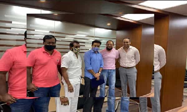 మంత్రి కేటీఆర్ తో హెచ్సిఏ ప్రెసిడెంట్ అజారుద్దీన్ భేటీ