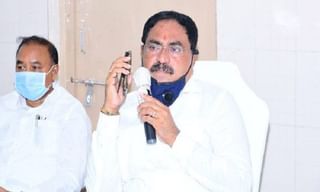 సుశాంత్ కేసులో ఇద్దరు ముంబై పోలీసులకు సీబీఐ సమన్లు