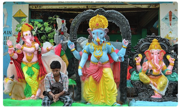 కరోనా ఎఫెక్ట్.. భారీగా పడిపోయిన విగ్రహాల కొనుగోలు..!