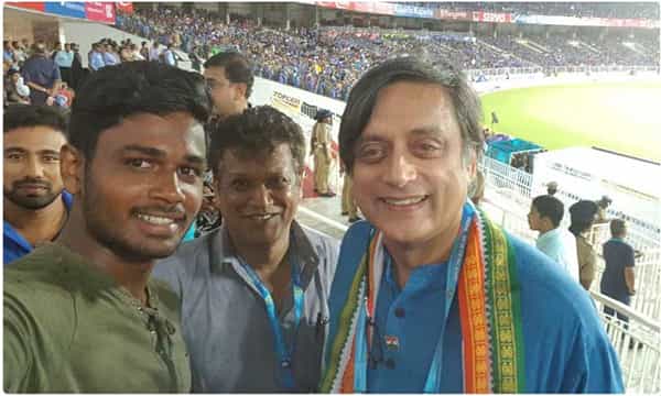 ధోనీ తర్వాత ధోనీ అంతటివాడు సంజు శాంసన్ : శశి థరూర్ కితాబు