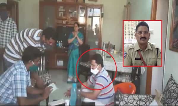 మల్కాజ్గిరి ఏసీపీ ఇంటిపై ఏసీబీ దాడులు