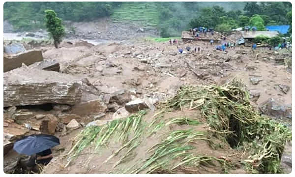 విశాఖ కాపులుప్పాడ భూముల పంపకంపై హైకోర్టు స్టేటస్కో
