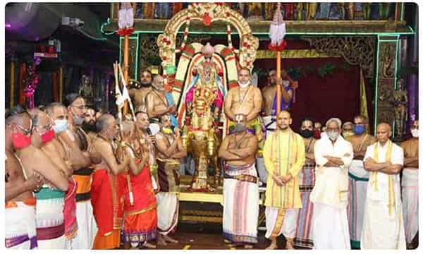 అశ్వవాహనంపై కల్కి అవతారంలో శ్రీవారు