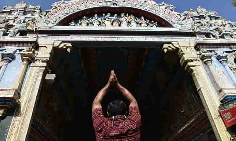 తమిళనాడులో ఆలయాలకు పోటెత్తిన భక్తులు