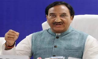 నోయిడాలో భారీ ఫిల్మ్ సిటీకై యూపీ సీఎం యోగి కసరత్తు