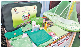 చంద్రుడిపైకి 2024లో వ్యోమ‌గాముల‌ుః నాసా