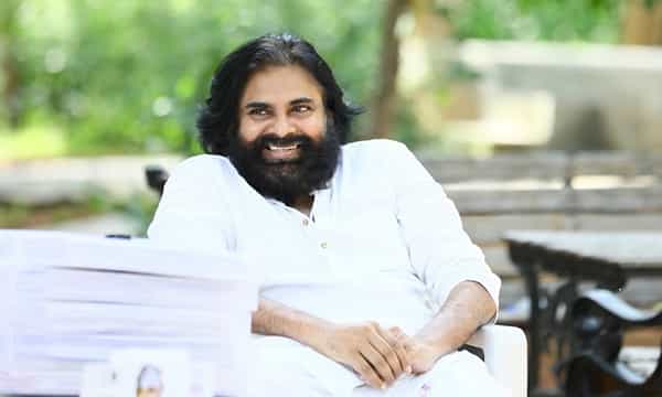 జనసైనికుల సేవాకార్యక్రమాలపై స్పందించిన జనసేనాని