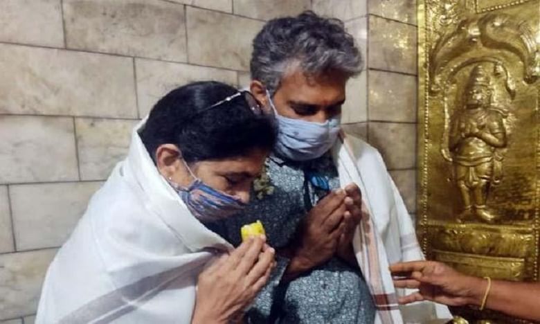 గోపాలస్వామికి జక్కన్న ప్రత్యేక పూజలు