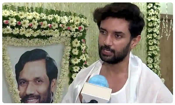 మోదీకి హనుమంతుడిలాంటి వాడిని చిరాగ్ పాశ్వన్