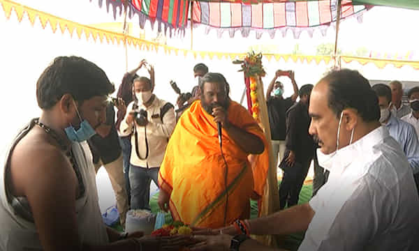 కాలుష్య నియంత్రణ కార్యాలయానికి బాలినేని శంకుస్థాపన